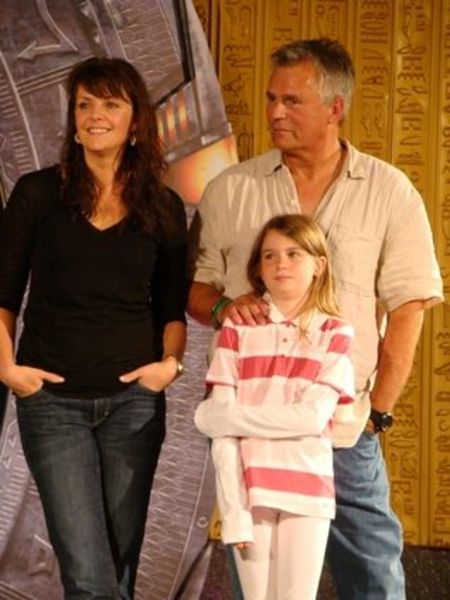 Richard Dean Anderson poses a picture with partner Apryl and daughter Wylie Quinn Annarose.